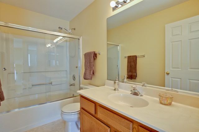 6778 Nantucket Ct - Photo 3 of 18
