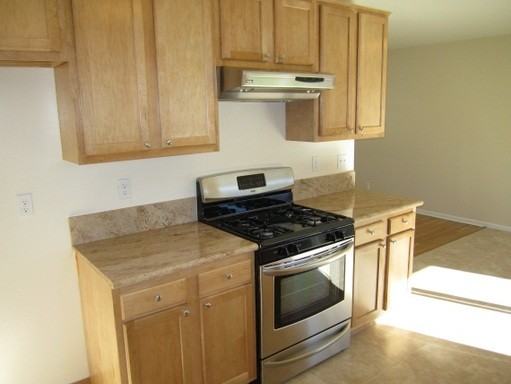 7200 Syracuse Ave - Photo 3 of 12