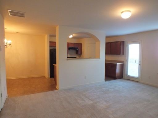 175 Oakland Hills Way - Photo 3 of 20