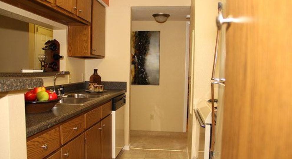 Hampton Courts Apartments 501 Pelham Dr Columbia SC Zumper Hampton Courts Apartments 501 Pelham Dr Columbia SC Zumper