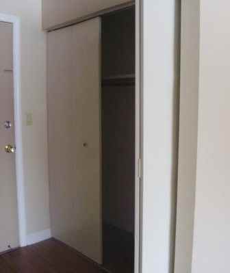 222 S Kendall Ave - Photo 2 of 6