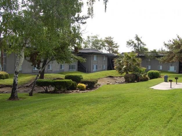 Pacific Pointe Apartments - Photo 3 of 13