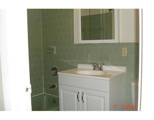 30 Stoneybrook Dr #7 - Photo 3 of 3