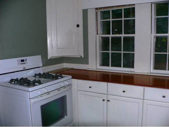 138 Mill Rd - Photo 2 of 14