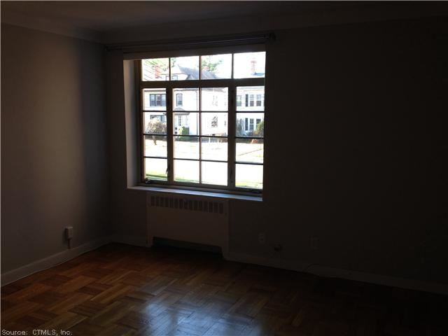 20 Outlook Ave - Photo 3 of 9