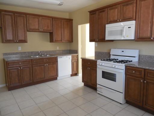 3643 June St - Photo 2 of 15