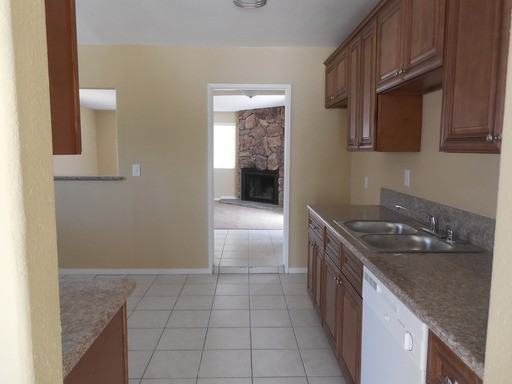 3643 June St - Photo 3 of 15