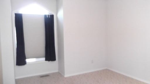 625 13th St - Photo 3 of 11