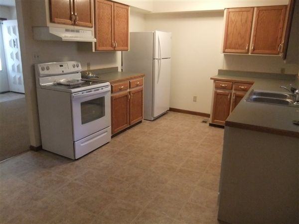 308 Evelyn Pl - Photo 2 of 4