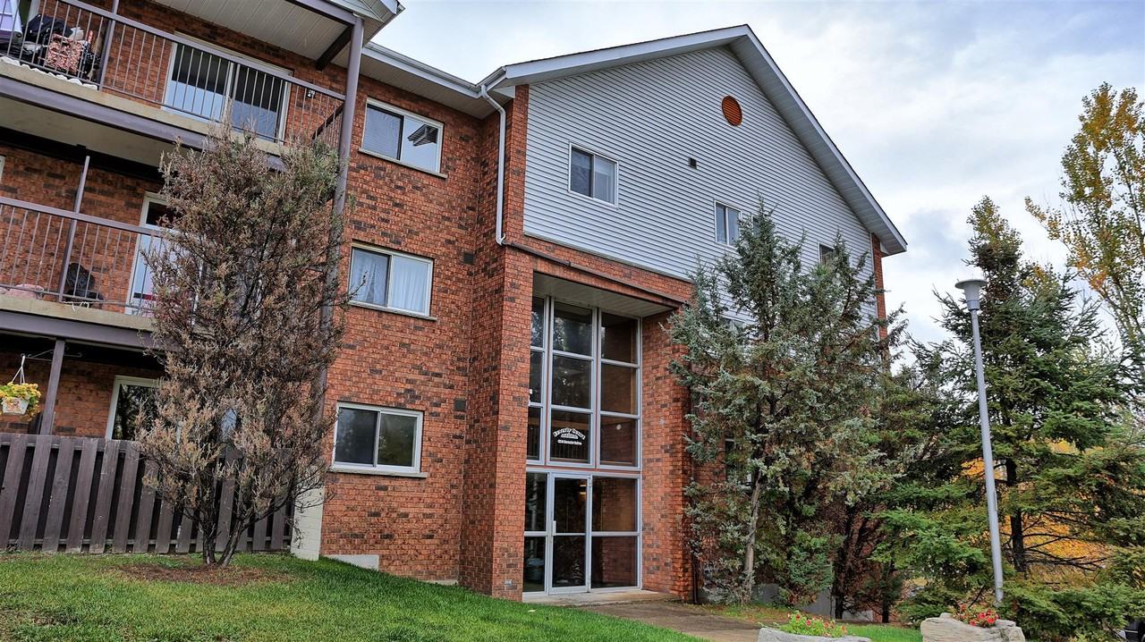 870 Beverly Drive - Photo 2 of 11