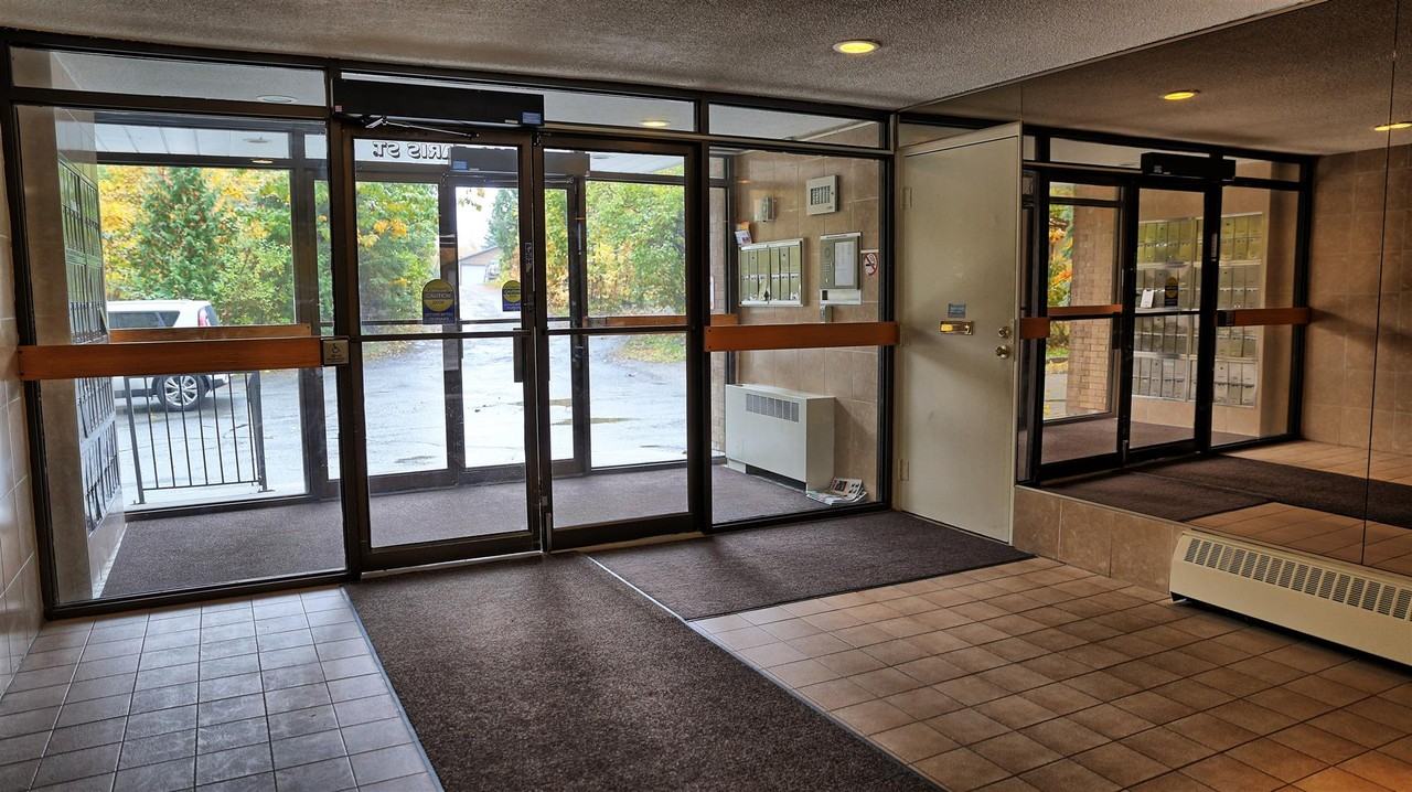 1749 Paris St - Photo 2 of 15