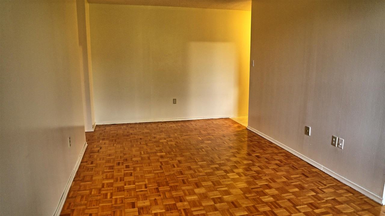 1 Coronation Blvd - Photo 2 of 24