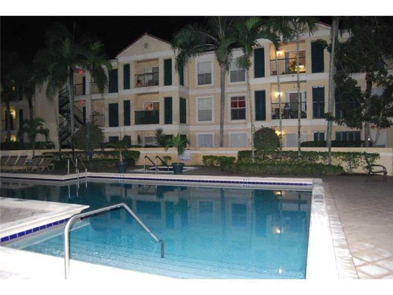 711 Riverside Drive - Photo 3 of 4