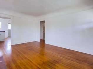 3670 45th St - Photo 2 of 8