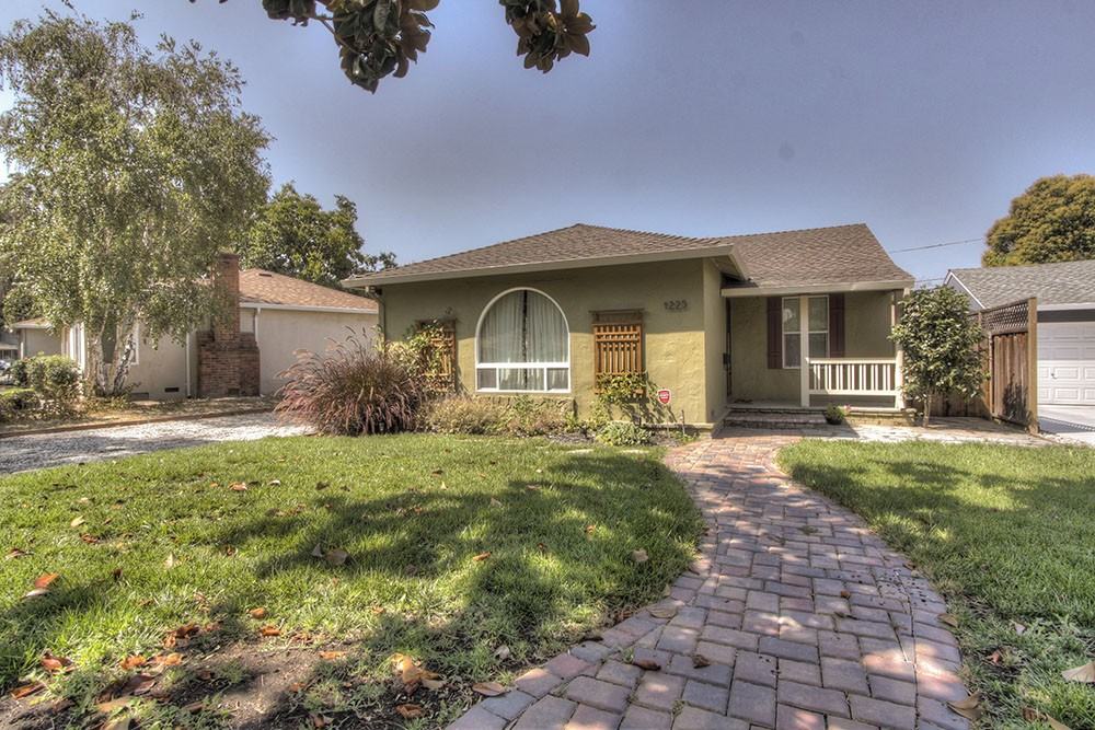 1225 Arnold Ave - Photo 2 of 20