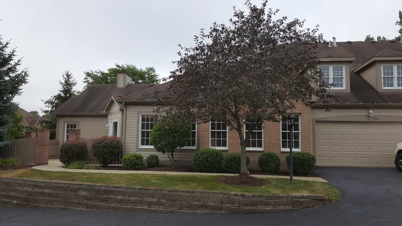 128 Linden Ct - Photo 3 of 31