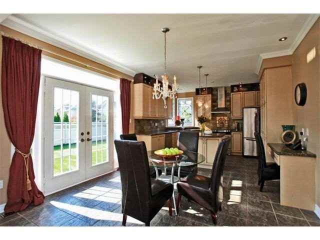 122 Spring Azure Crescent - Photo 3 of 10