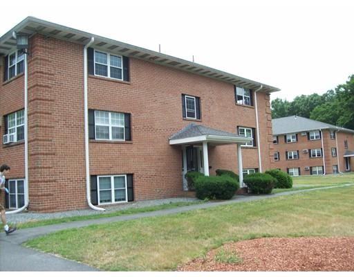 10 Leonard Rd #10 - Photo 3 of 7