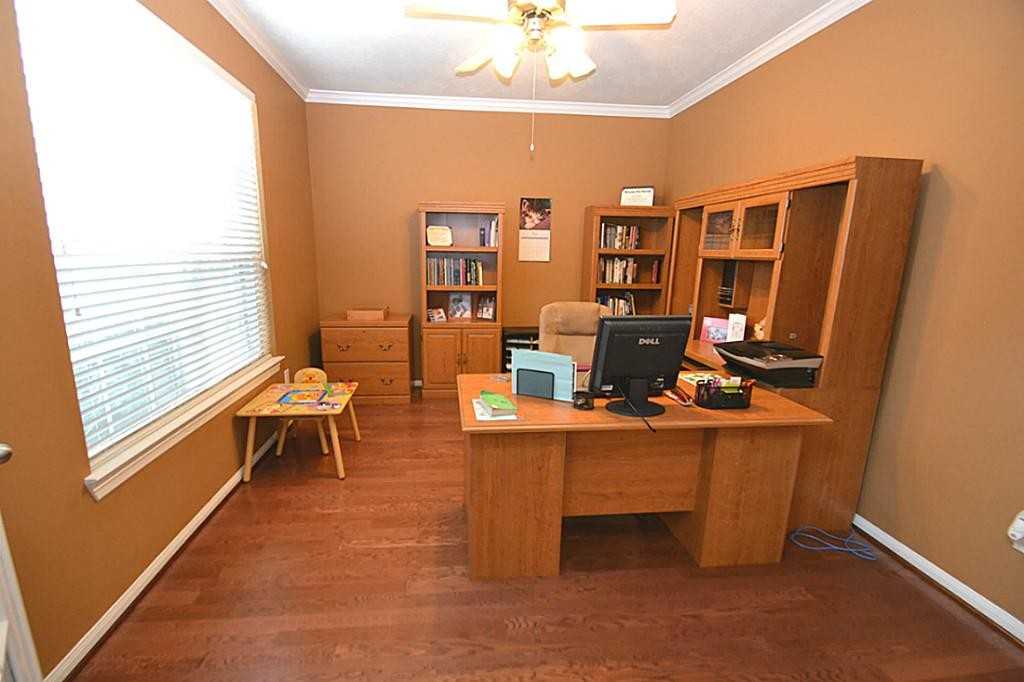 23534 Whispering Wind - Photo 3 of 31