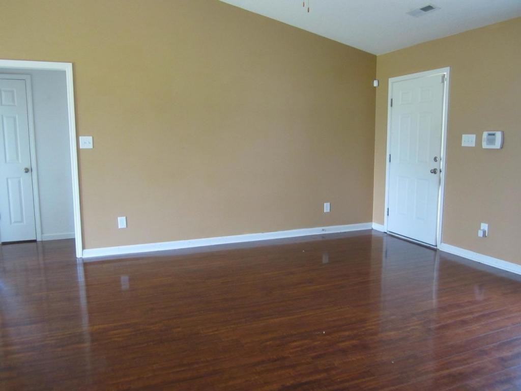 105 Starkys Creek Court - Photo 2 of 11