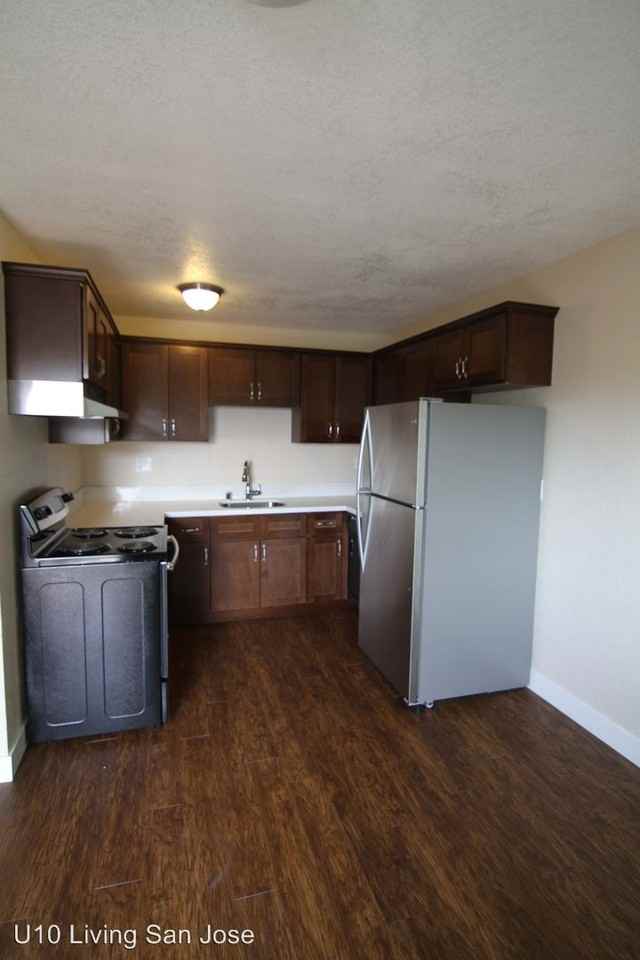 628 S 10th Street - Photo 2 of 14