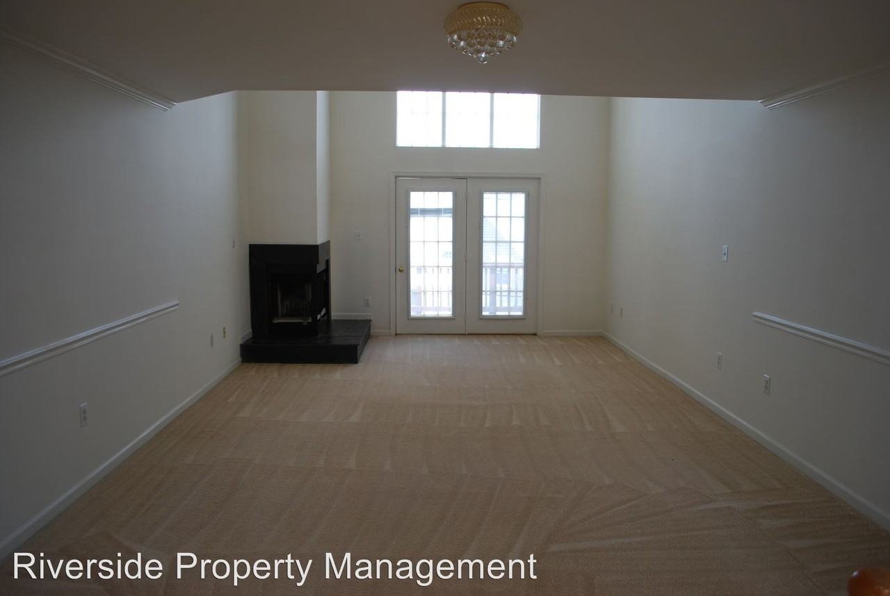 424 Fortress Way - Photo 3 of 21