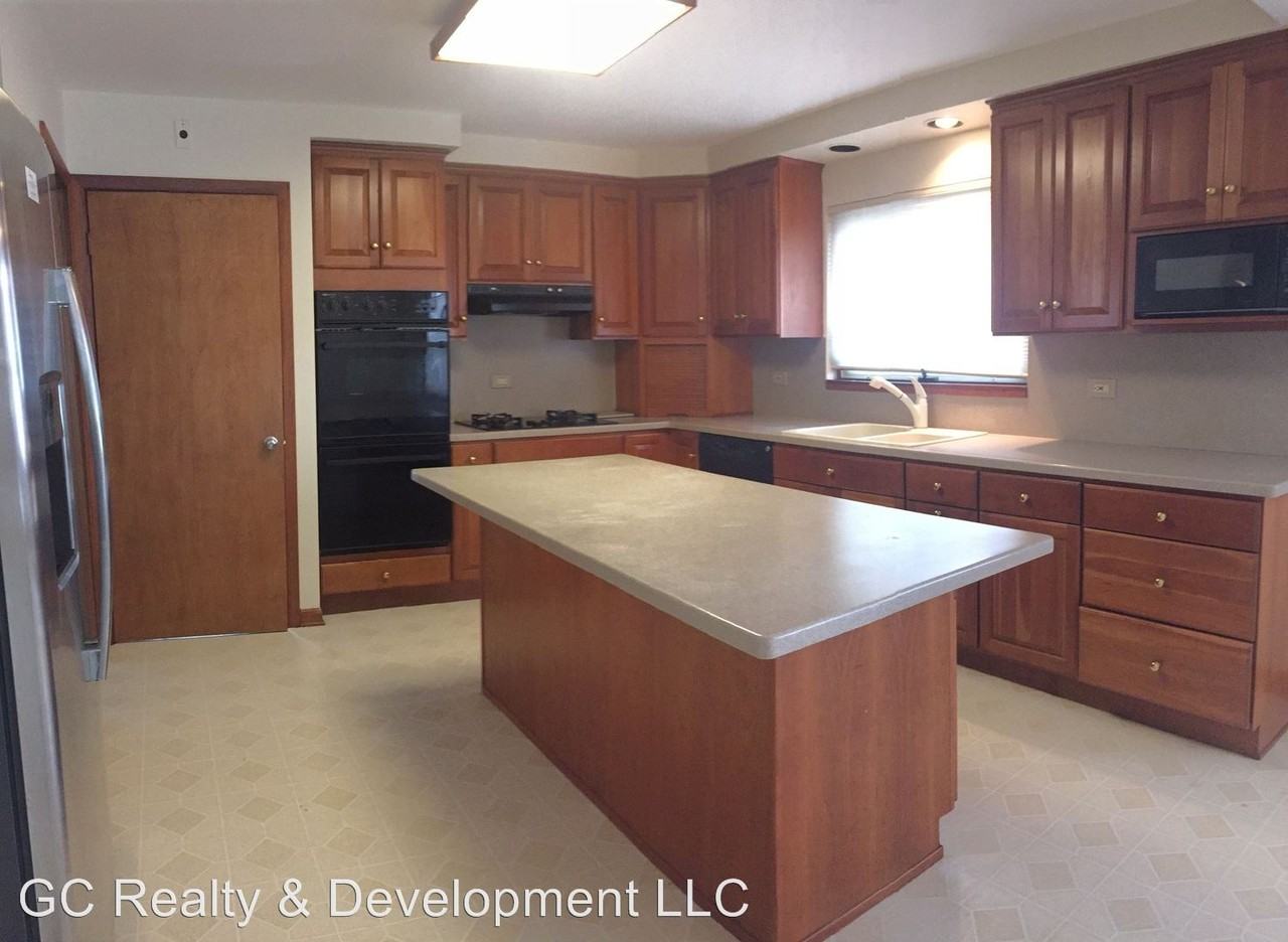 4445 N Osage Ave - Photo 2 of 17