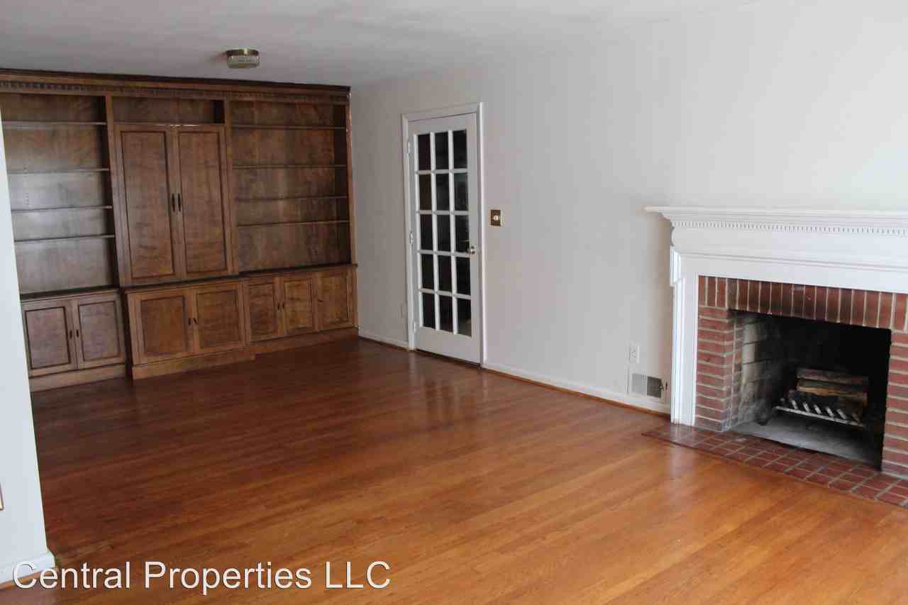 3023 Crest Ave - Photo 2 of 10