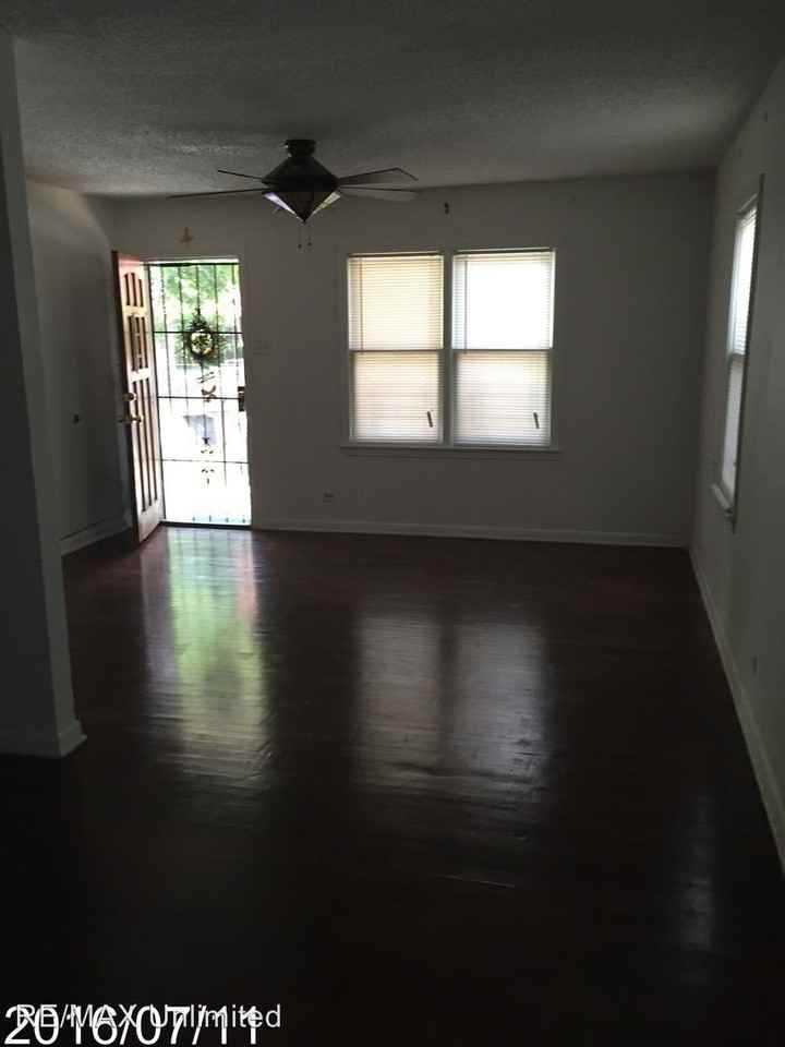 907 Recio St - Photo 2 of 4