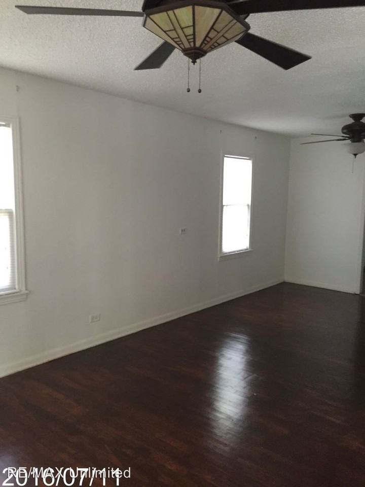 907 Recio St - Photo 3 of 4