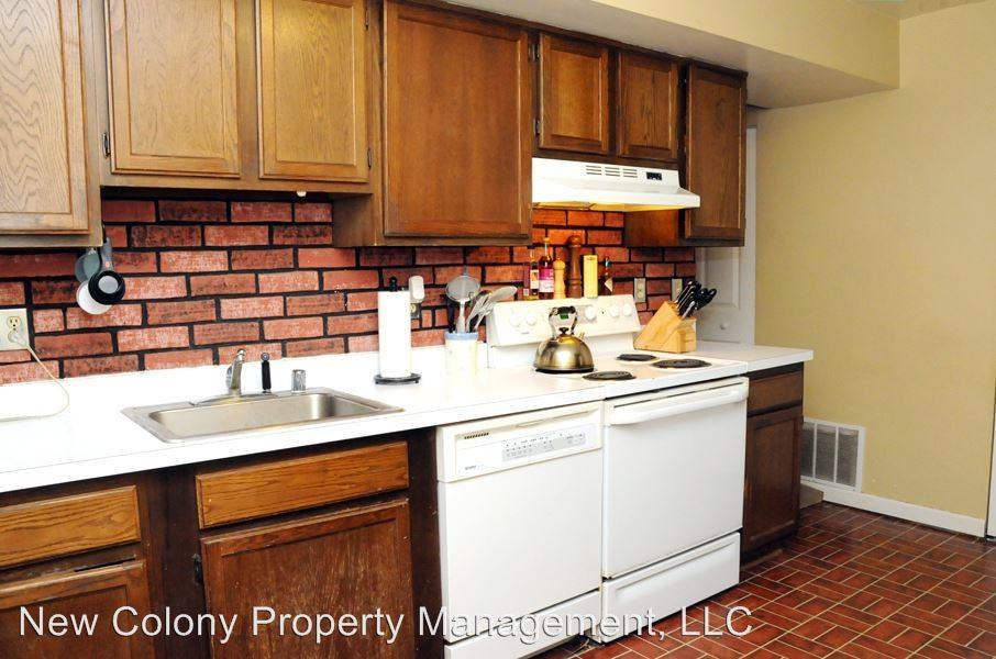 11259 Columbia Rd - Photo 3 of 14