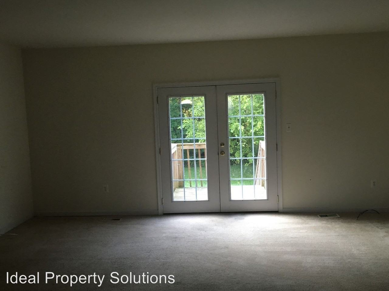 228 Springwood Dr - Photo 3 of 14