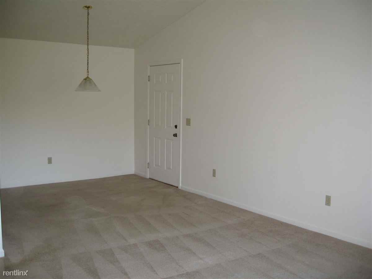 Autumn Ridge Apartments - Photo 3 of 9