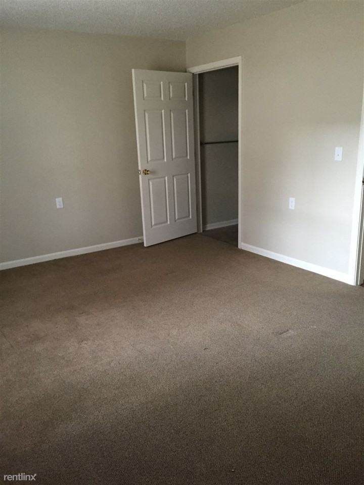 North Hampton Apartments - Photo 3 of 9