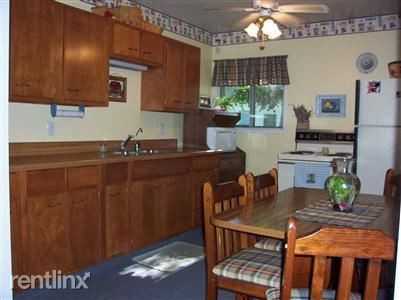 2513 Laredo St - Photo 2 of 5