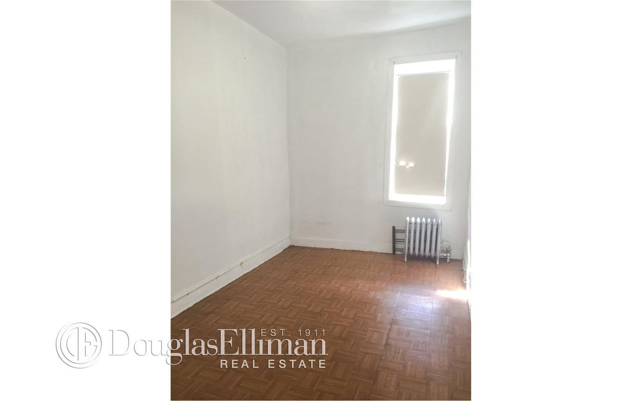 1417 Nelson Ave #2 - Photo 3 of 8