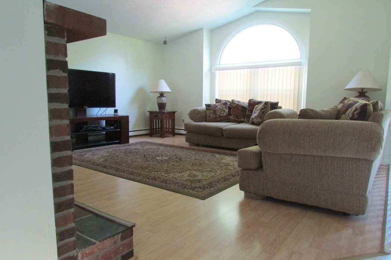 55 Robert Dennis Dr - Photo 2 of 17