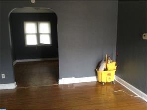 1329 Jackson St - Photo 2 of 11