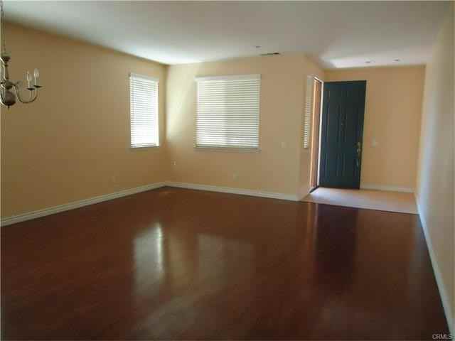 15421 Hoover Ln - Photo 3 of 25