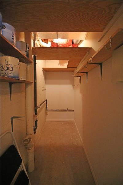 610 Showers St - Photo 3 of 25