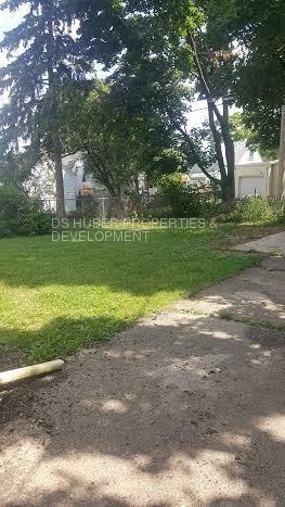 1016 Cleo St - Photo 2 of 8