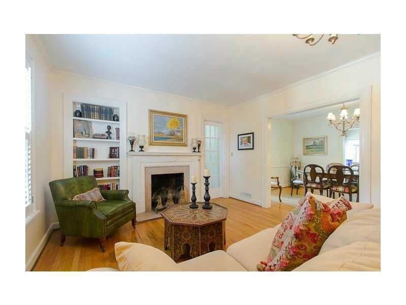 2040 Dellwood Dr NW - Photo 3 of 16