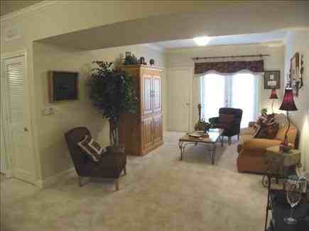 Savannah  Midtown - Photo 2 of 19