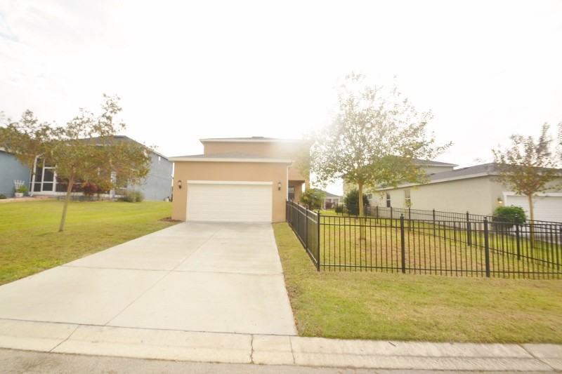 2223 Pinyon Rd - Photo 2 of 10