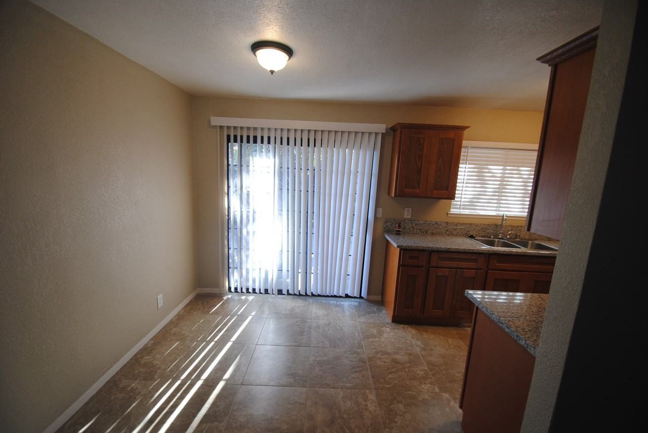 7696 20th Ave - Photo 3 of 8