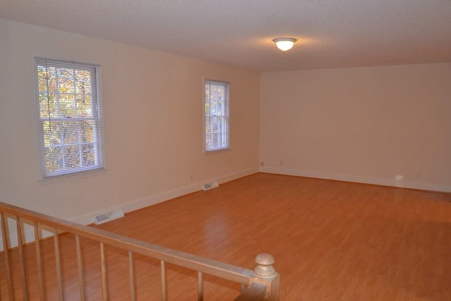 3952 Tonbridge Ln - Photo 3 of 9