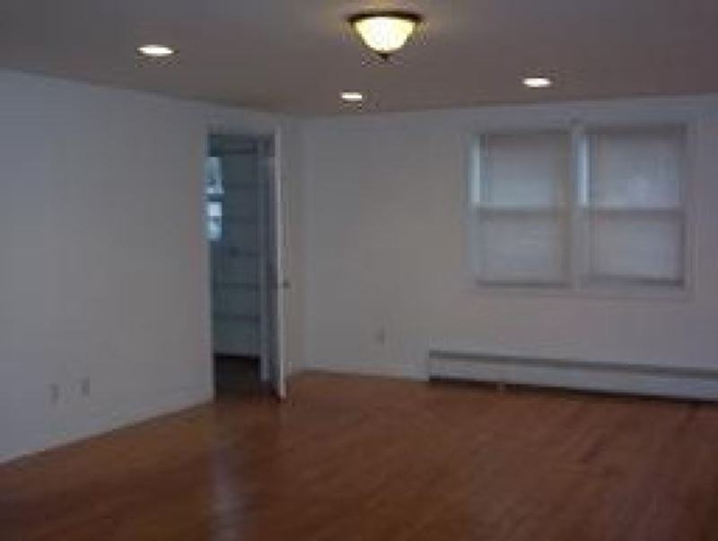 30 Union Ave - Photo 3 of 4