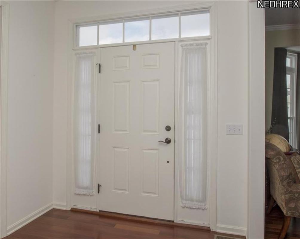 33175 Canterbury Rd - Photo 2 of 25