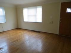 1640 Centerridge Ave - Photo 2 of 8