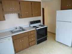 1640 Centerridge Ave - Photo 3 of 8